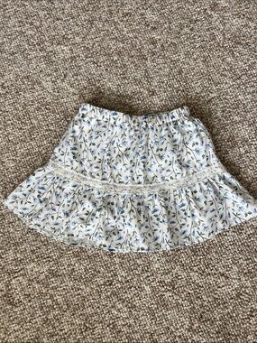 Badgley Mischka Girl’s White Skort with Blue Floral Print, Size 5